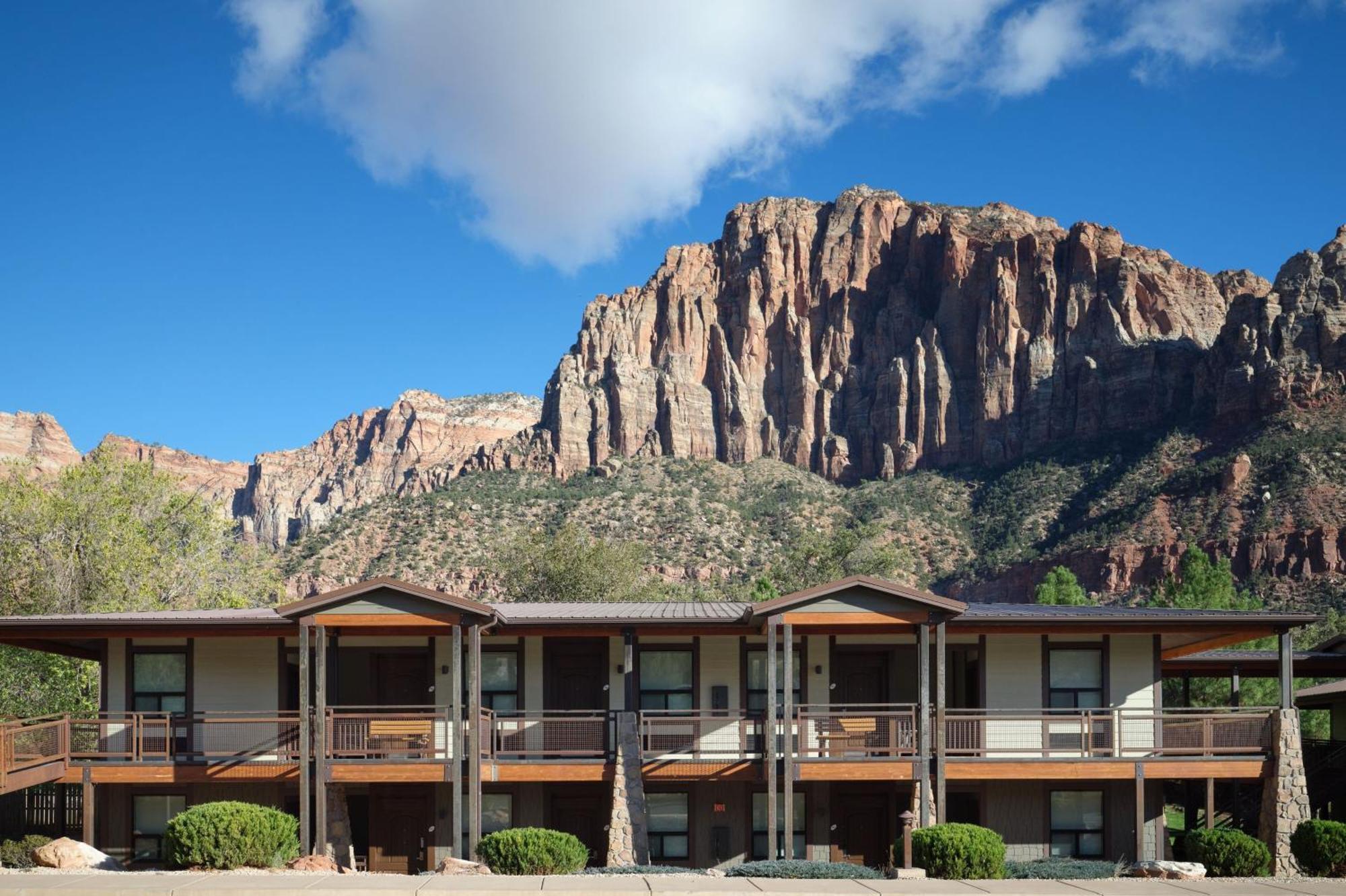 The Red Cliffs Lodge Zion, A Tribute Portfolio Hotel Springdale Exterior photo