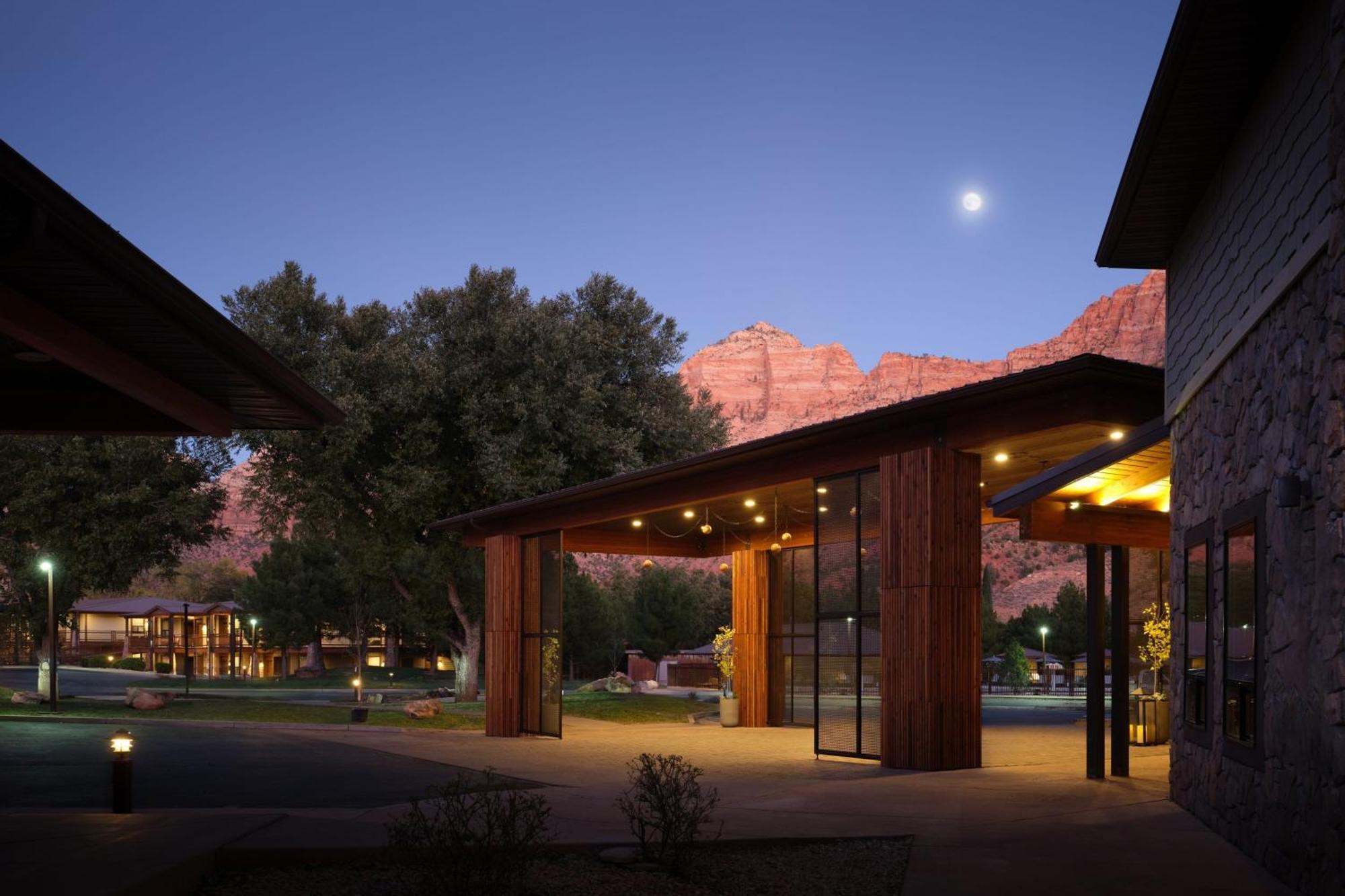 The Red Cliffs Lodge Zion, A Tribute Portfolio Hotel Springdale Exterior photo
